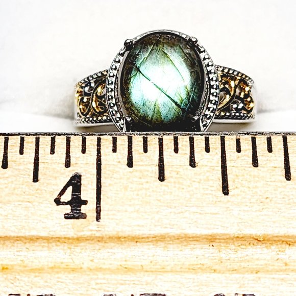 Labradorite solitaire ring in 18K YG & Platinum plated Brass sz 8 5.85 cts - Picture 2 of 6
